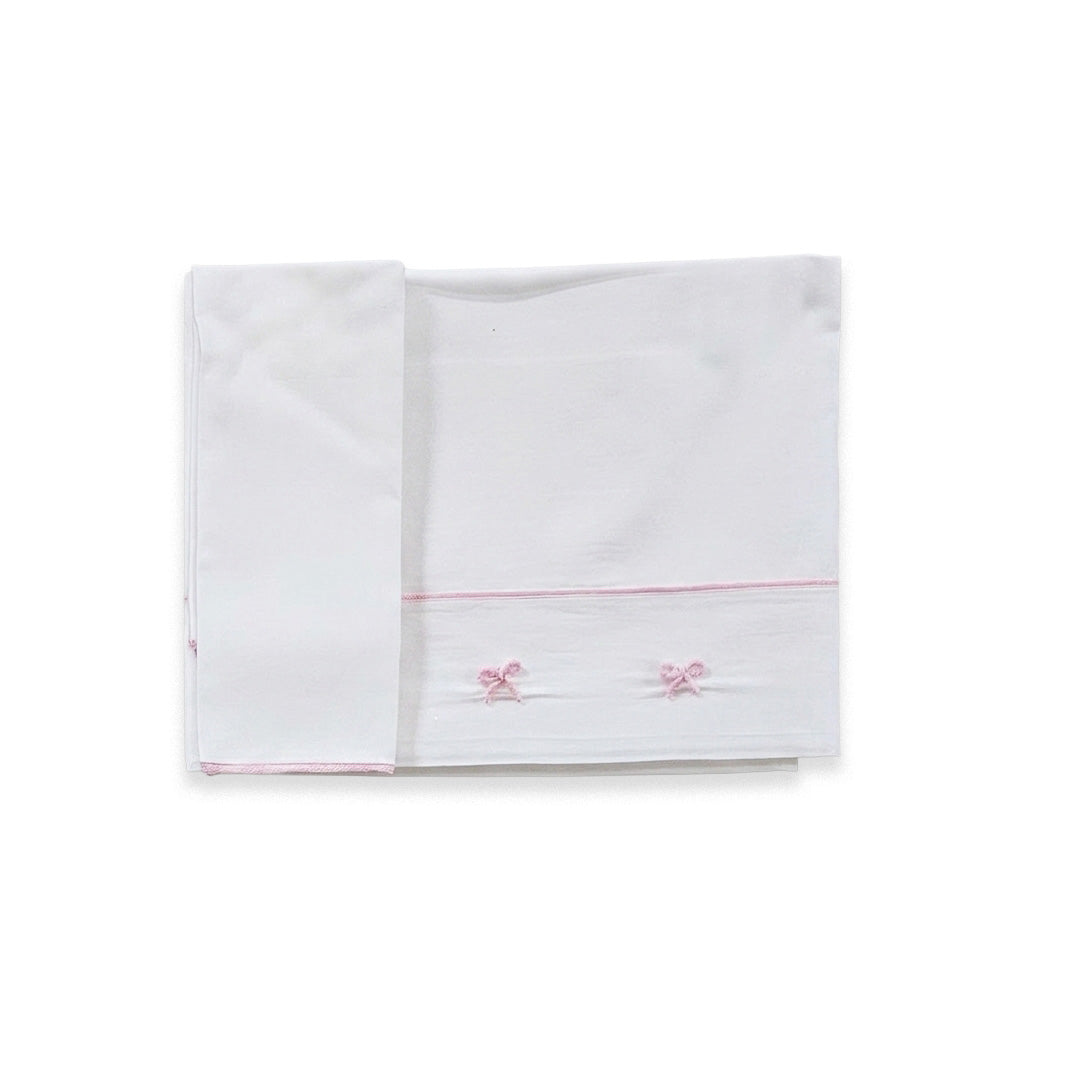 Lenzuolino neonata bianco latte in caldo cotone con ricami a fiocchetto rosa
