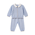 Completo neonato celeste polvere in maglia con colletto bianco e dettagli a contrasto