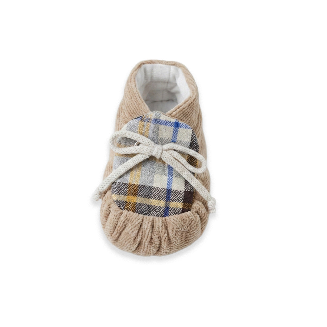 Scarpine neonato in velluto a coste cammello con inserto tartan e fiocco decorativo